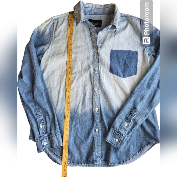 JW Signature Chambray Denim Button-up Top Womens Small Faded Grunge - Picture 11 of 11